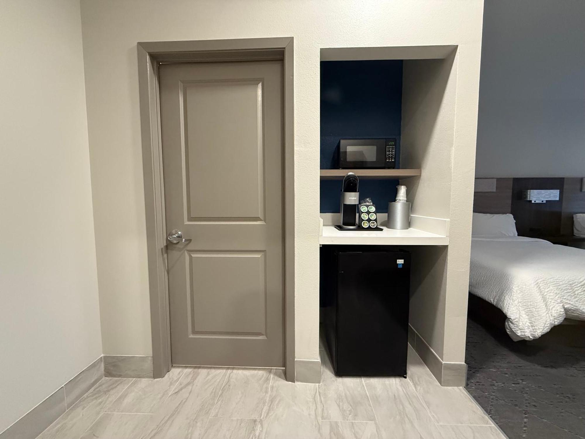 Holiday Inn Express Kenedy By Ihg Luaran gambar