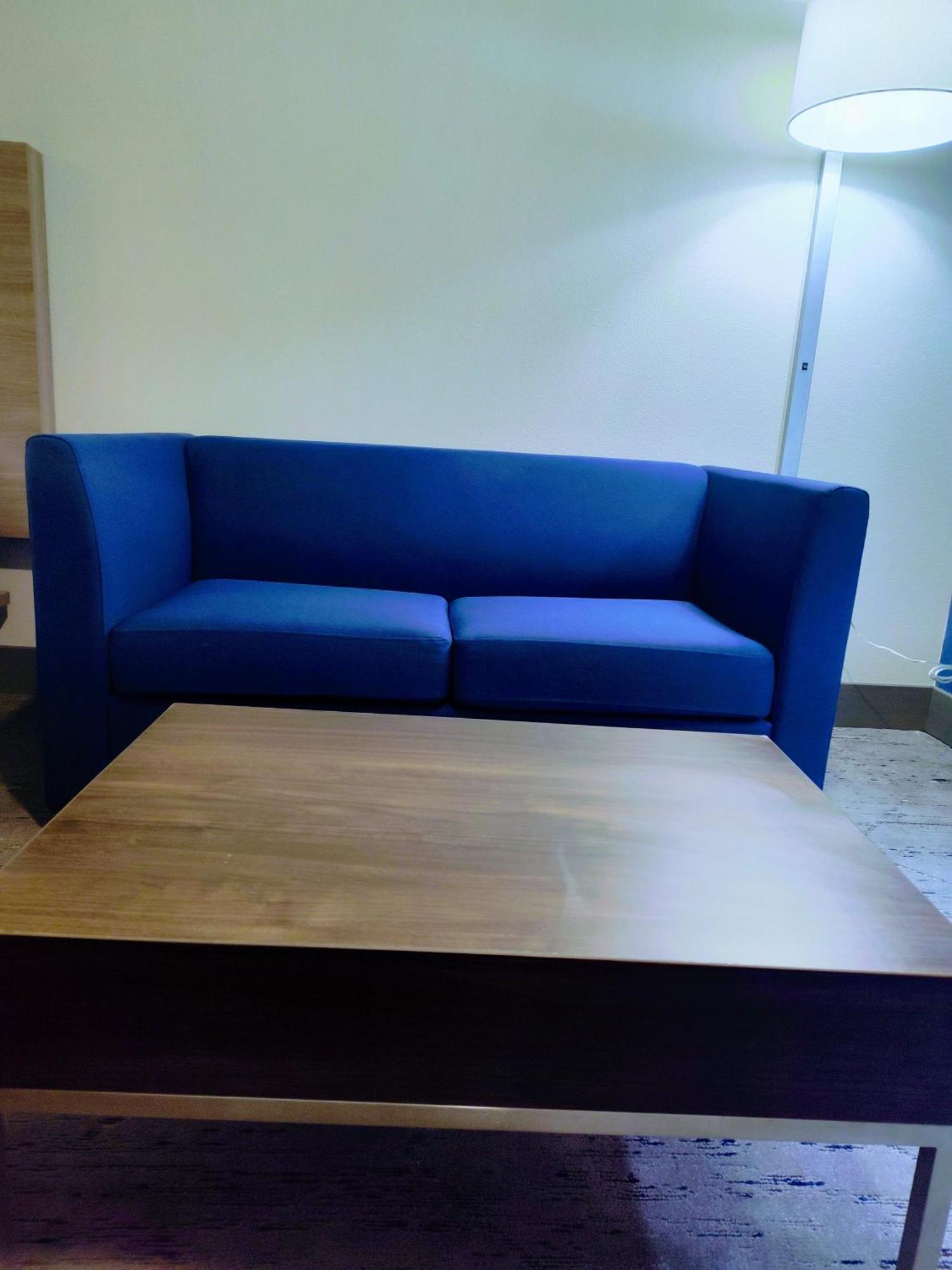 Holiday Inn Express Kenedy By Ihg Luaran gambar